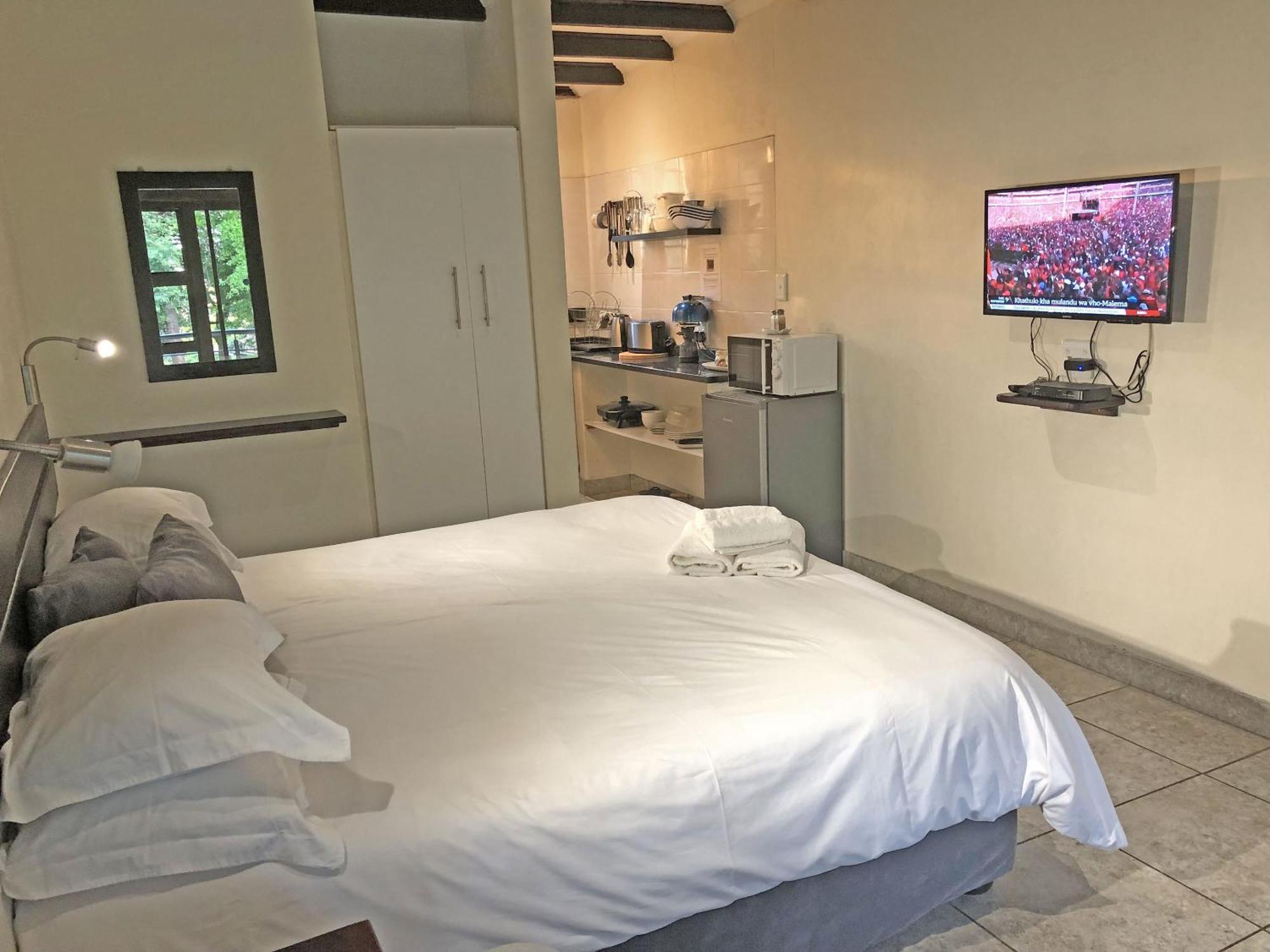 Hills And Dales Accommodation لانسيريا الغرفة الصورة